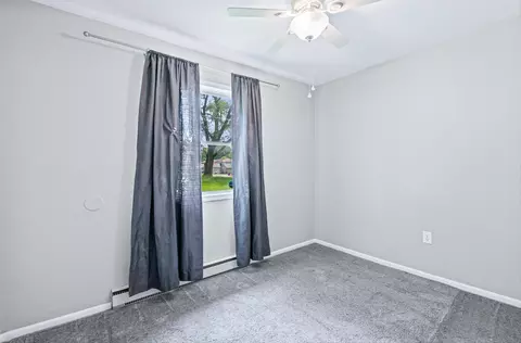 Bedroom - 325 E Clearview Dr, Columbia, MO 65202 photo 5 of 5