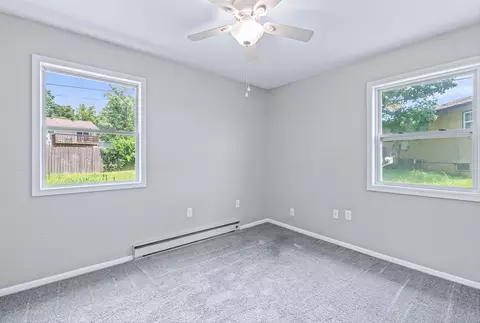 Bedroom - 325 E Clearview Dr, Columbia, MO 65202 photo 4 of 5