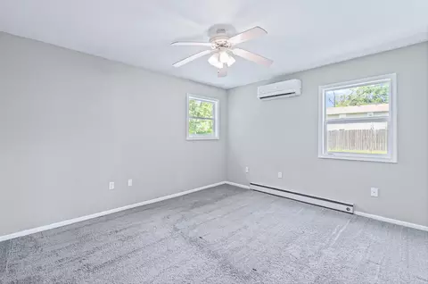 Bedroom - 325 E Clearview Dr, Columbia, MO 65202 photo 2 of 5