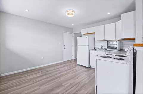 Kitchen - 325 E Clearview Dr, Columbia, MO 65202 photo 3 of 3