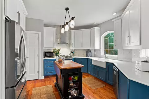 Kitchen - 4309 Champlain Ct, Columbia, MO 65203 photo 3 of 5