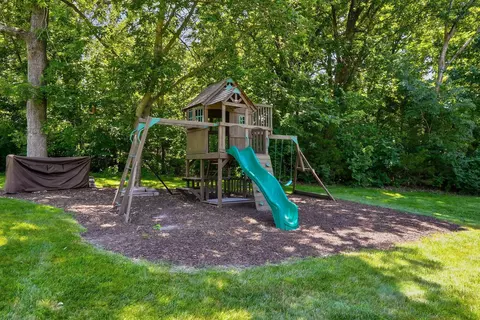 Exterior - 4309 Champlain Ct, Columbia, MO 65203 photo 10 of 14