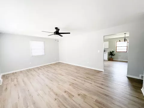 Living - 1007 Sioux Dr, Fulton, MO 65251 photo 1 of 2