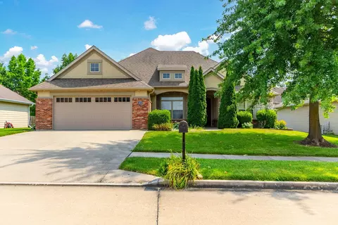 3102 Crabapple Ln, Columbia, MO 65203