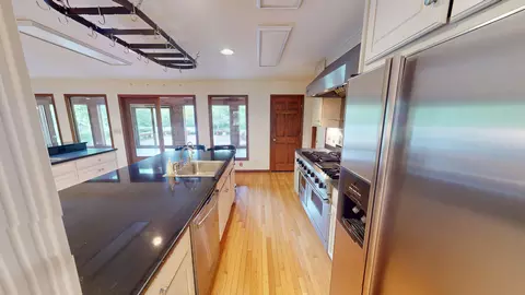 Kitchen - 1201 S Johnmeyer Ln, Columbia, MO 65203 photo 7 of 13