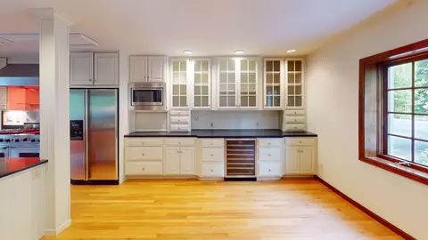 Kitchen - 1201 S Johnmeyer Ln, Columbia, MO 65203 photo 11 of 13