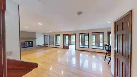 Living - 1201 S Johnmeyer Ln, Columbia, MO 65203 photo 4 of 13