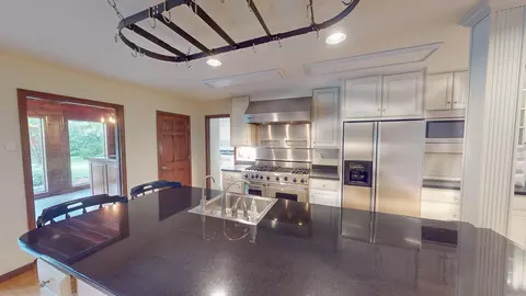Kitchen - 1201 S Johnmeyer Ln, Columbia, MO 65203 photo 4 of 13