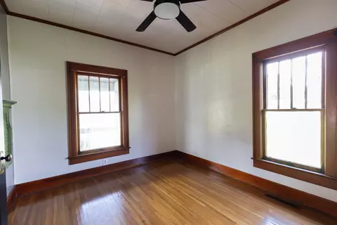 Bedroom - 409 E Sedgwick St, Brookfield, MO 64628 photo 2 of 4