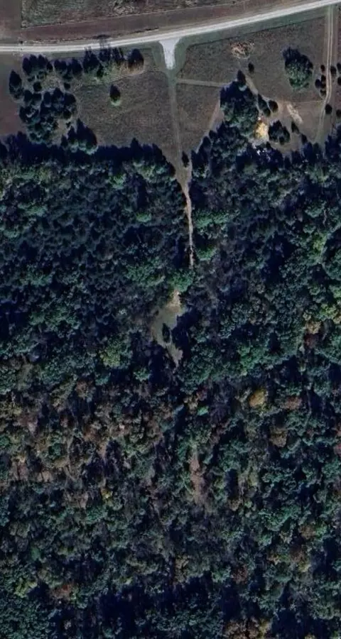 E Hwy Oo, Hallsville, MO 65255