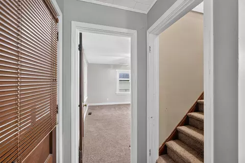 Entry Way - 515 E Booth St, Centralia, MO 65240 photo 2 of 2