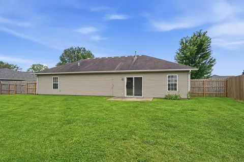 Exterior - 235 E Murphy Dr, Columbia, MO 65202 photo 3 of 4