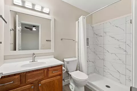 Bath - 235 E Murphy Dr, Columbia, MO 65202 photo 1 of 2