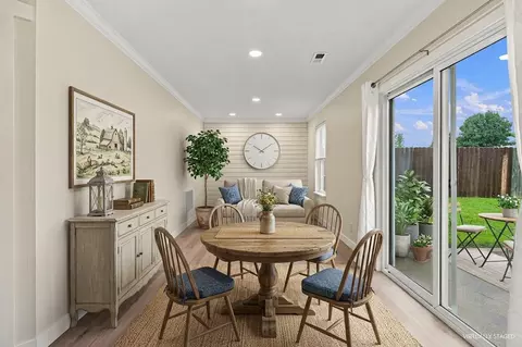Dining - 235 E Murphy Dr, Columbia, MO 65202 photo 1 of 1