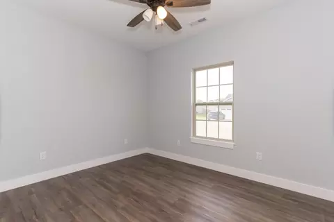 1813 Savannah Ct, Mexico, MO 65265 photo 9