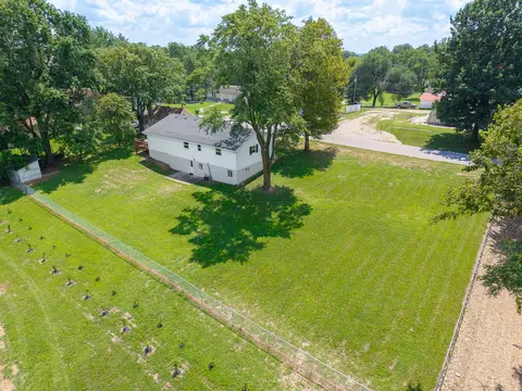 View/Area - 11812 Pine St, Centertown, MO 65023 photo 2 of 2