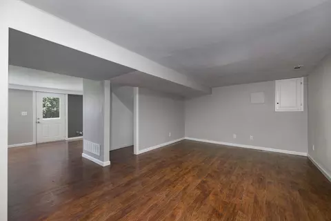 Living - 11812 Pine St, Centertown, MO 65023 photo 2 of 2