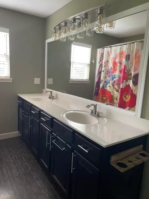 Bath - 2306 Mace Dr, Columbia, MO 65201 photo 1 of 2