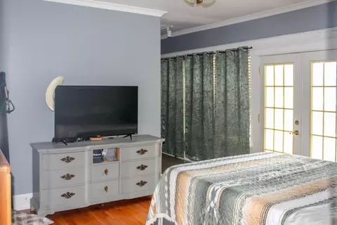 Bedroom - 107 N Leeds Ave, Eldon, MO 65026 photo 2 of 4