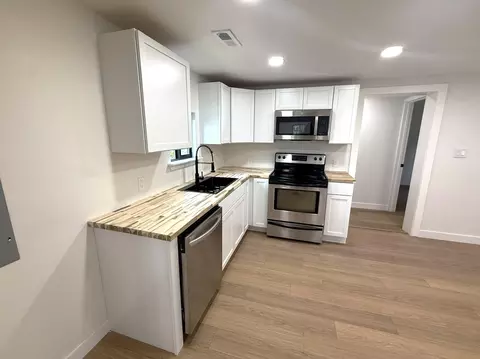 Kitchen - 1504 Monroe St, Fulton, MO 65251 photo 3 of 4