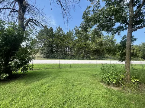 Exterior - 38763 Salisbury Rd, Salisbury, MO 65281 photo 6 of 7