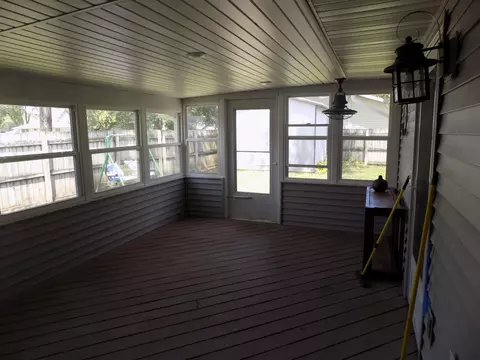 Exterior - 815 E Mitchell Ave, Centralia, MO 65240 photo 3 of 10