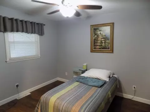 Bedroom - 815 E Mitchell Ave, Centralia, MO 65240 photo 2 of 3