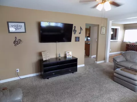 Living - 815 E Mitchell Ave, Centralia, MO 65240 photo 1 of 4