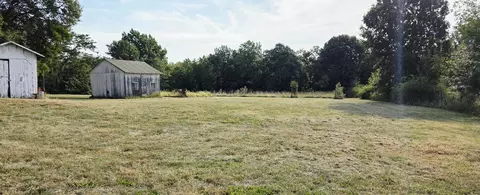Exterior - 322 Palmyra St, Perry, MO 63462 photo 6 of 6