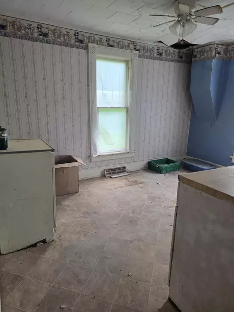 Other - 322 Palmyra St, Perry, MO 63462 photo 6 of 7