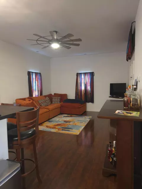 Living - 322 Palmyra St, Perry, MO 63462 photo 1 of 2