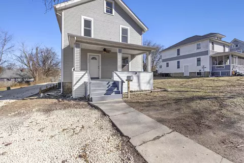 Exterior - 1012 N Bluff St, Fulton, MO 65251 photo 4 of 7