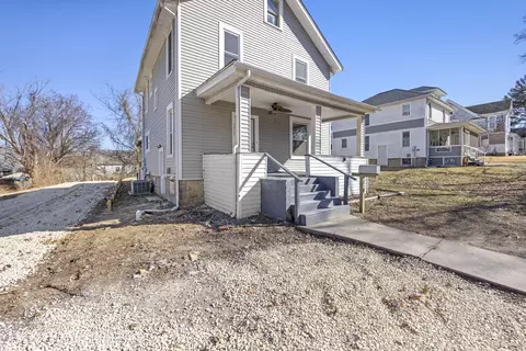 Exterior - 1012 N Bluff St, Fulton, MO 65251 photo 5 of 7