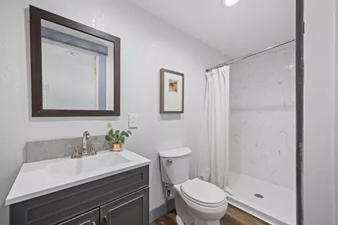 Bath - 1012 N Bluff St, Fulton, MO 65251 photo 8 of 8