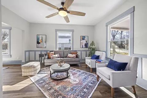 Living - 1012 N Bluff St, Fulton, MO 65251 photo 1 of 2