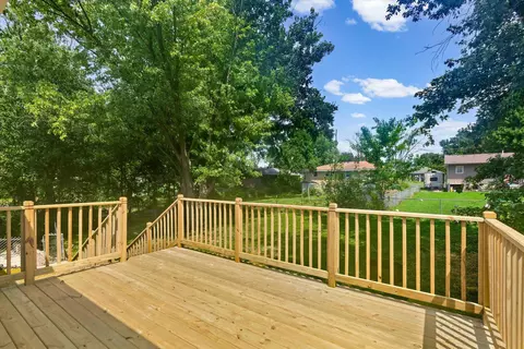 Exterior - 1002 Randall Ln, Fulton, MO 65251 photo 5 of 8