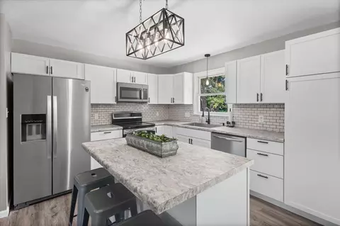 Kitchen - 1002 Randall Ln, Fulton, MO 65251 photo 4 of 4