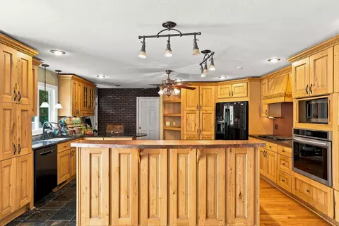 Kitchen - 12000 N Rte N, Columbia, MO 65203 photo 9 of 9