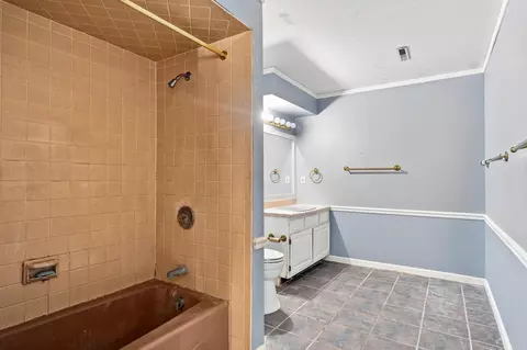 Bath - 12000 N Rte N, Columbia, MO 65203 photo 6 of 6