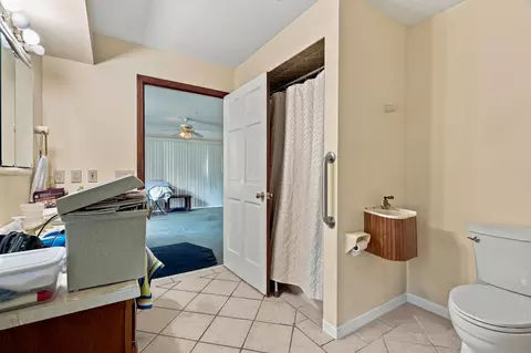Bath - 12000 N Rte N, Columbia, MO 65203 photo 4 of 6
