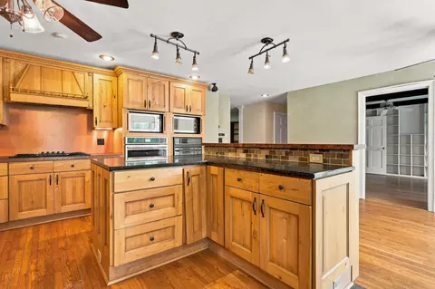 Kitchen - 12000 N Rte N, Columbia, MO 65203 photo 7 of 9