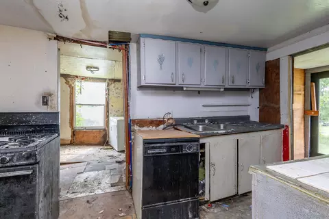 Kitchen - 200 E Breckenridge St, Mexico, MO 65265 photo 1 of 1