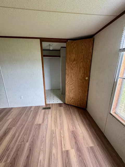 Bedroom - 167 County Road 138, Higbee, MO 65257 photo 2 of 4