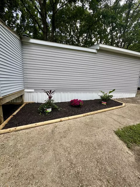Exterior - 167 County Road 138, Higbee, MO 65257 photo 5 of 6