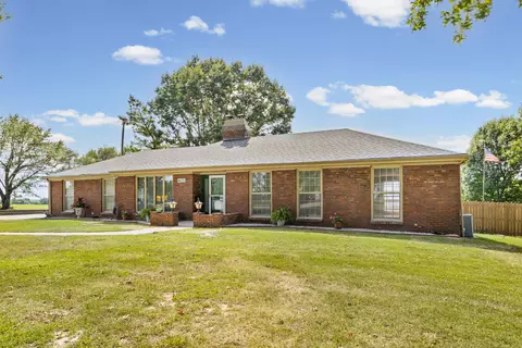 4601 Henwick Ln, Jefferson City, MO 65109