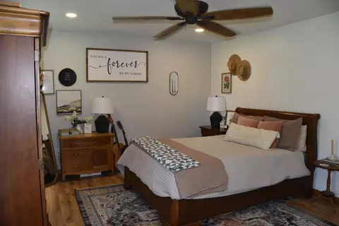 Bedroom - 1850 E Trails End Rd, Sturgeon, MO 65284 photo 12 of 23
