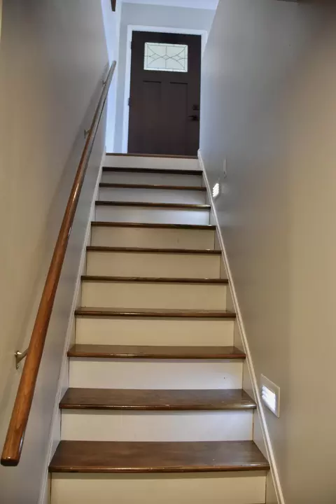 Entry Way - 1850 E Trails End Rd, Sturgeon, MO 65284 photo 4 of 4