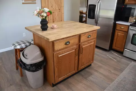 Kitchen - 1850 E Trails End Rd, Sturgeon, MO 65284 photo 5 of 6