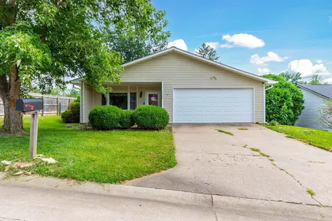 4300 W Brookview Ter, Columbia, MO 65203