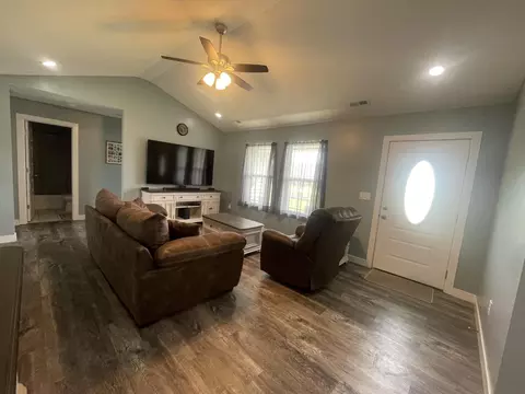 Living - 503 Bradley St, Auxvasse, MO 65231 photo 1 of 3